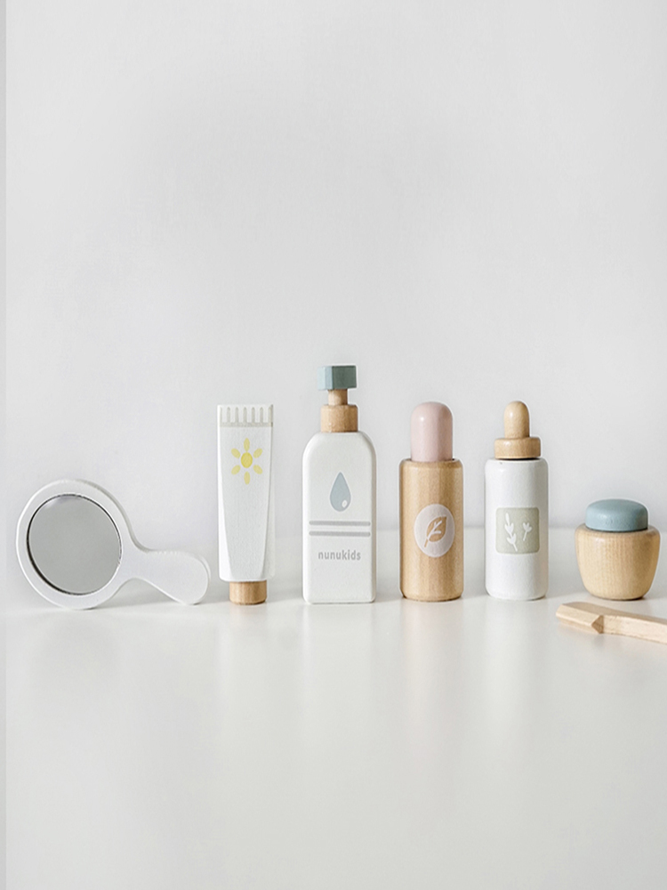 หญิงแกล้งเล่นเด็ก Make Up แต่ง - Kid Toys Ads บทวิจารณ์และราคา